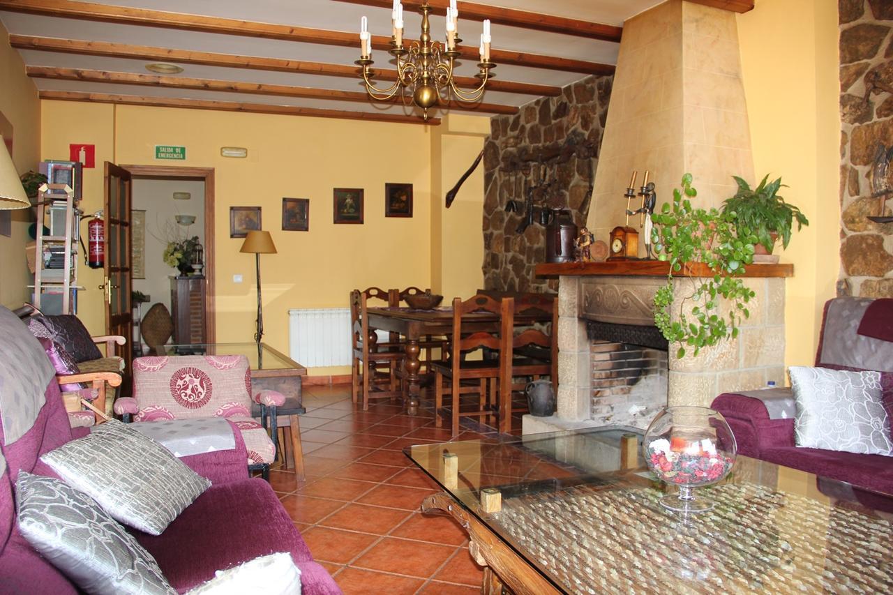 Mirador De Enterrias Hotell Exteriör bild